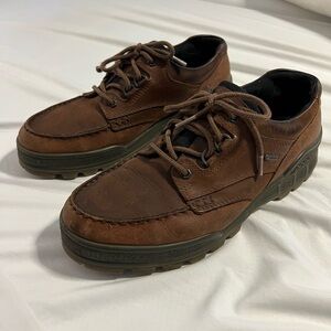 Ecco Track 2 
Size 44
Lightly worn
